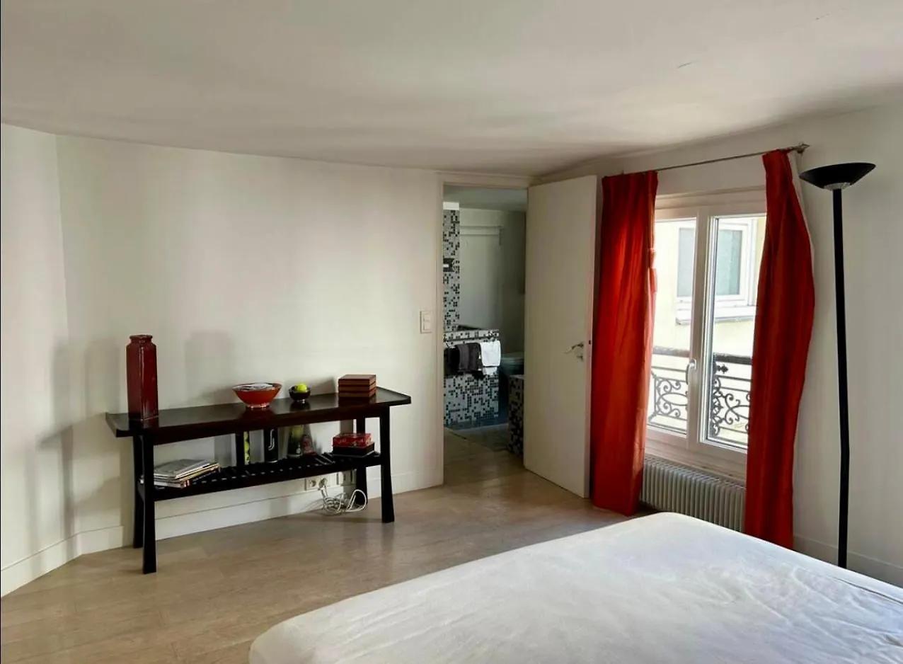 Montorgueil Apartment Paris
